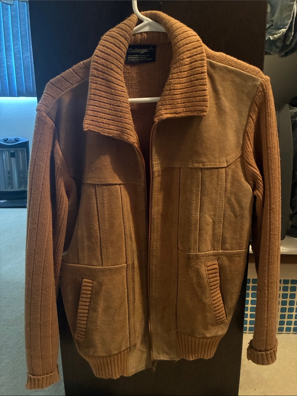 Genuine leather men’s sweater jacket small